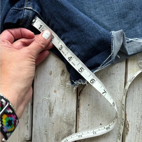 Calvin Klein, high rise, denim, cut off, shorts, size 6 - Picture 3 of 13